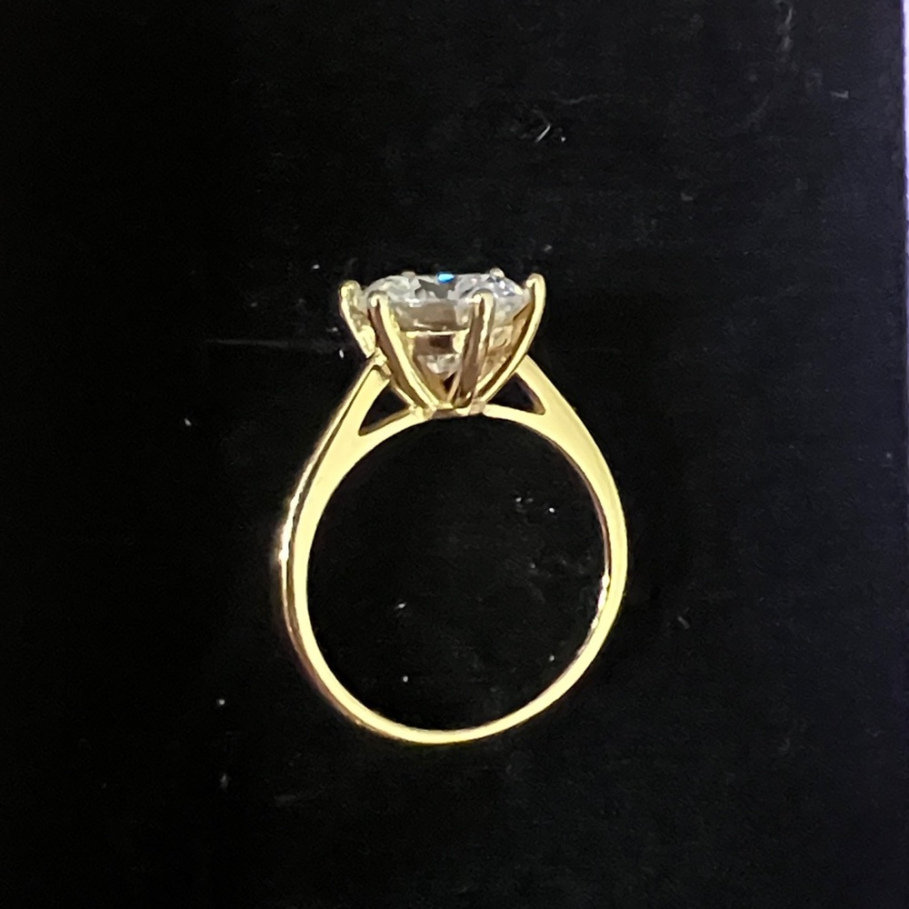 OBO~ New- 3Ct. Moissanite Engagement Ring in Gold Size 6